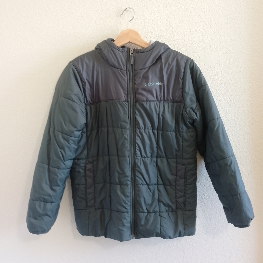 Columbia kids large (14/16) jacket color grayish green